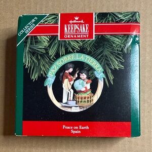 Hallmark Keepsake Ornament - Peace on Earth Spain NWT